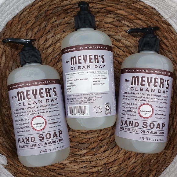 LOT OF 3! Mrs. Meyers LAVENDER Hand Soap Clean & Dry w/Olive Oil & Aloe Vera - Picture 1 of 3